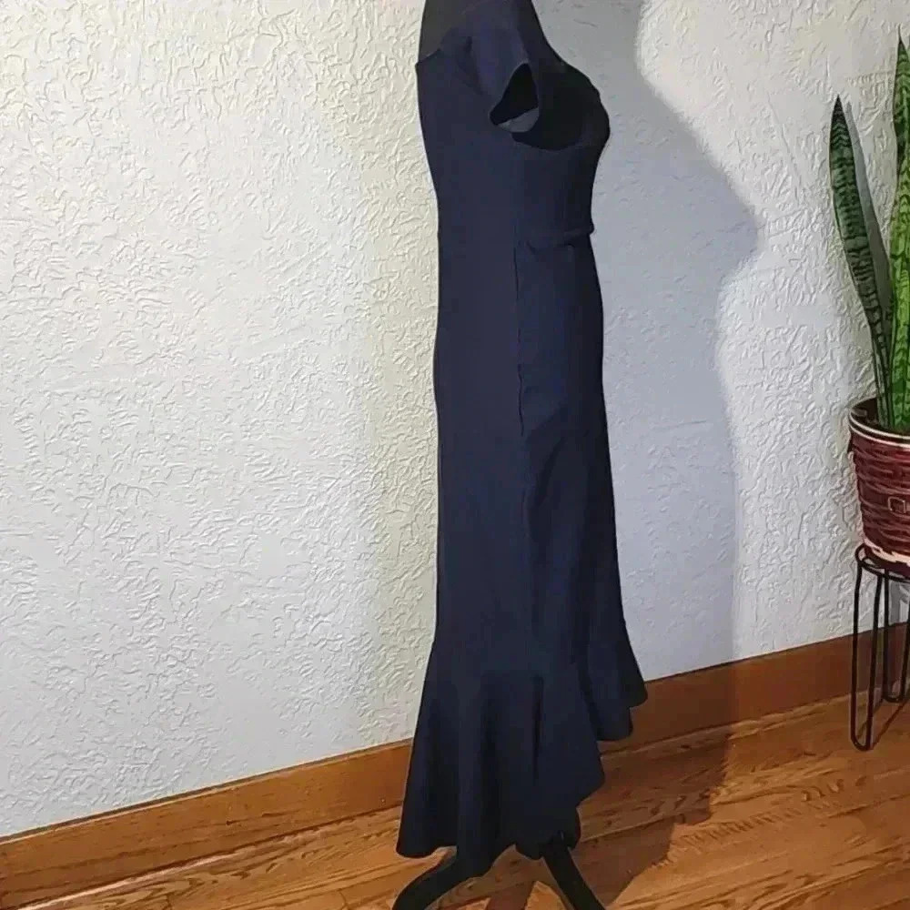 Lulus midnight blue of the shoulder midi dress 👗 - Picture 7 of 8